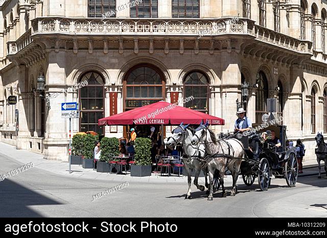 Fiaker in front of Cafe Central (in Palais Ferstel), Herrengasse 14, 1st district, Vienna, Austria