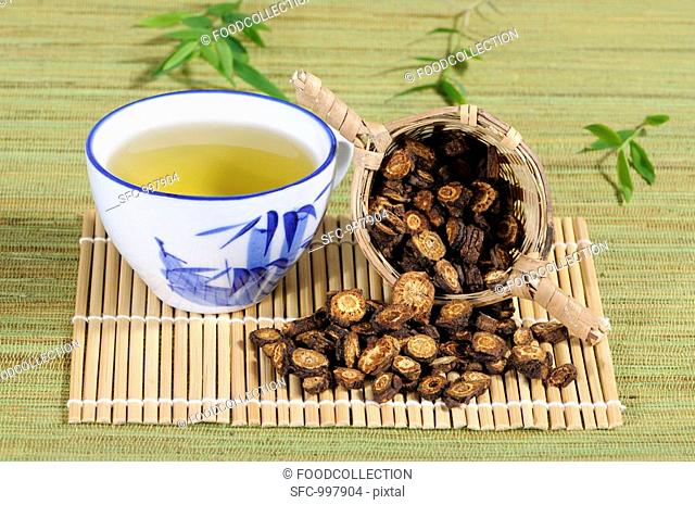 Cup of Notopterygium root tea Qiang Hua, China