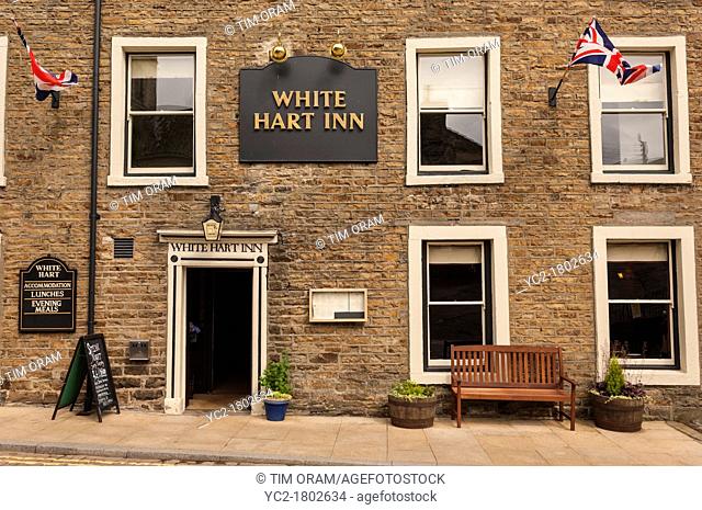 The White Hart Inn pub in Hawes in Wensleydale , Yorkshire Dales , England , Britain , Uk