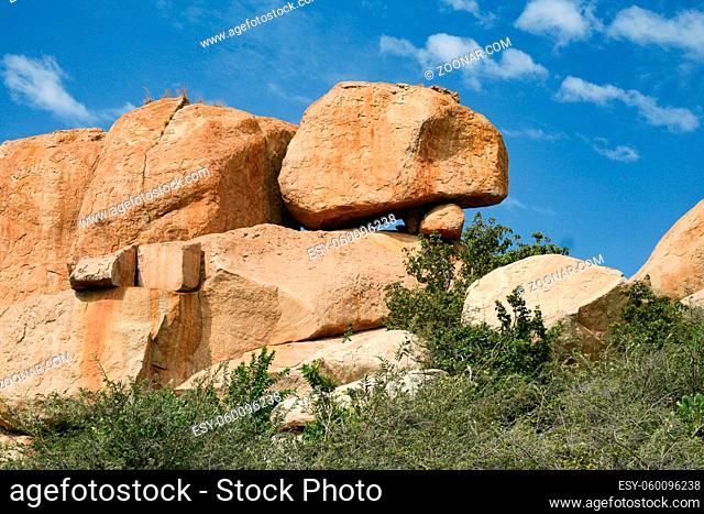 Big boulders at Hampi India