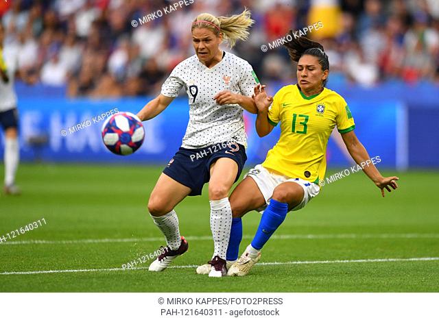 Eugenie Le Sommer (France) (9) loses the ball versus Leticia Santos (Brazil) (13), 23.06.2019, Le Havre (France), Football, FIFA Women's World Cup 2019