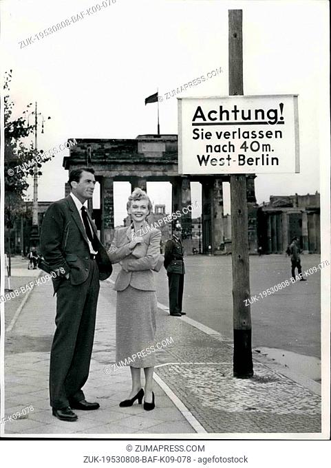 Aug. 08, 1953 - GREGORY PECK-STROLL AROUND THE BRANDENBURG GATE, IN BERLIN. GREGORY PECK, US FILM STAR, IS PRESENTLY IN BERLIN - 'JUST A SHORT STAY'