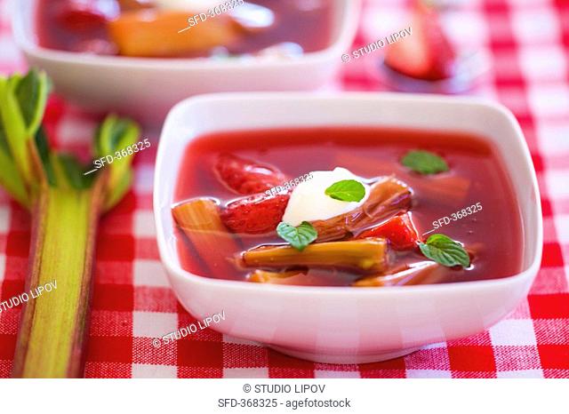 Rhubarb and strawberry soup