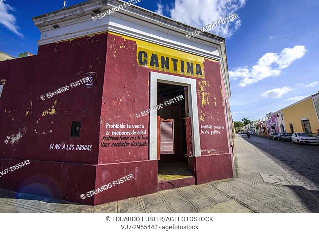 Cantina: colorful colonial buildings in the historic center, Merida, Riviera Maya, Yucatan Province, Mexico, Central America