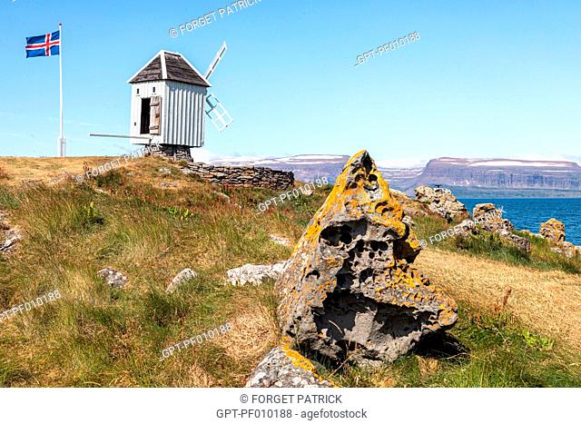 THE WINDMILL ON VIGUR ISLAND, SEABIRD SANCTUARY, ISAFJARDARJUP FJORD, ICELAND, EUROPE