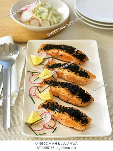 Grilled salmon fillets with chives