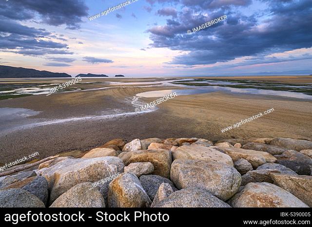 Evening mood at low tide, sand formations on the coast of Torrent Bay, Takaka, Tasman, South Island New Zealand