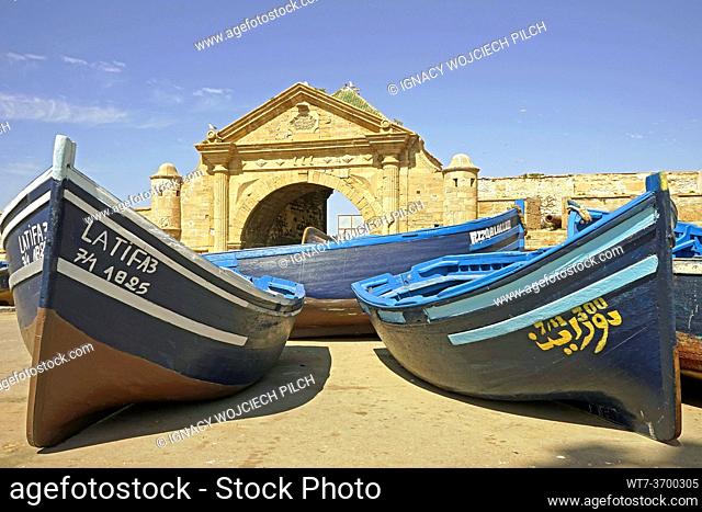 Boats una port gate