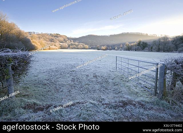 Winter frost in the countryside near Bampton in the Exe Valley, Devon, England