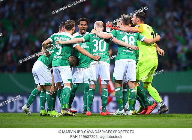 Team Werder Bremen. GES / Football / DFB Cup: Werder Bremen - FC Bayern Munich, 24.04.2019 Football / Soccer: DFB Cup: SV Werder Bremen vs