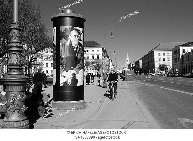 Art by Bernd Eichinger poster on a Munich advertising pillar commemorates the Resigeur