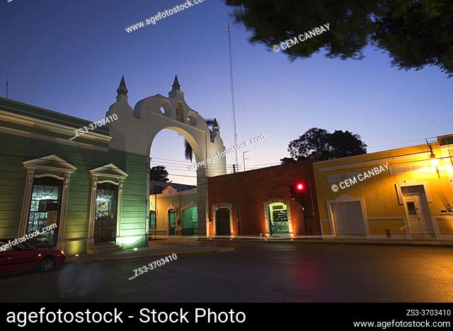 View to the San Juan Arch-Arco De San Juan at the Barrio de San Juan at the historic center by night, Merida, Yucatan State, Mexico, Central America