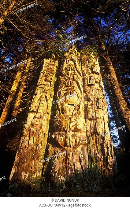 Triple Totem Pole at Kiusta village, haida Gwaii, British Columbia, Canada