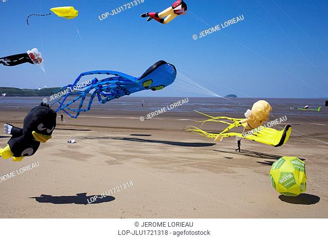 England, Somerset, Weston Super Mare. Kites festival on the beach of Weston Super Mare