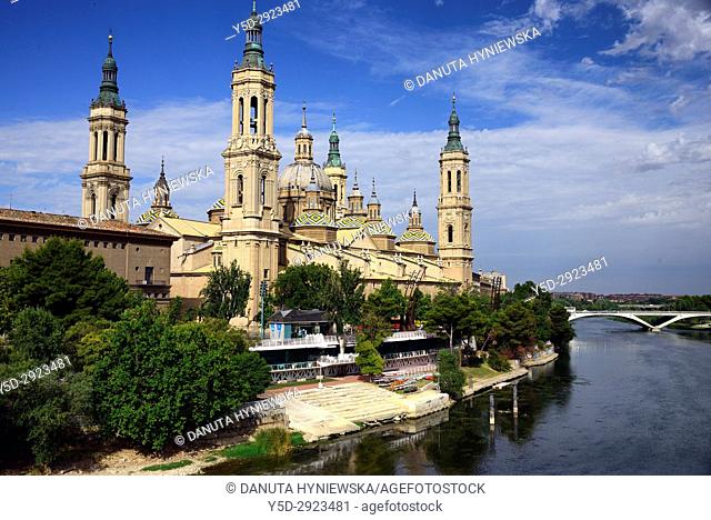 Catedral-Basílica de Nuestra Señora del Pilar de Zaragoza, Cathedral-Basilica of Our Lady of the Pillar, view from Puente de Piedra bridge over Ebro river