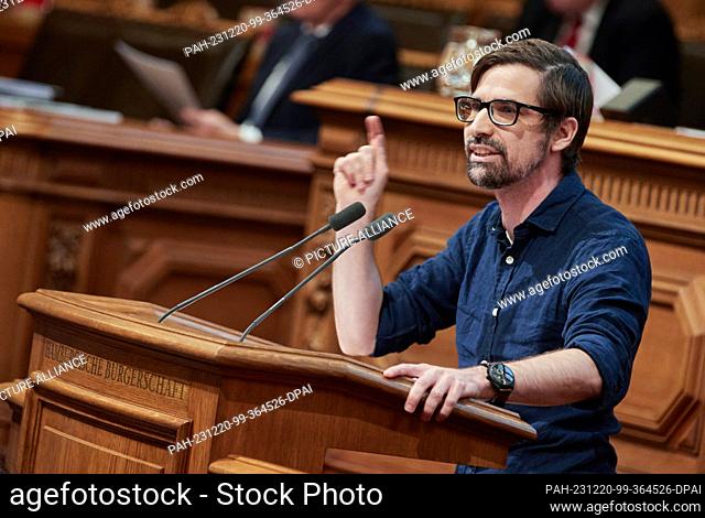20 December 2023, Hamburg: David Stoop (Die Linke), deputy parliamentary party leader of the Left Party, speaks during a session of the Hamburg City Parliament...
