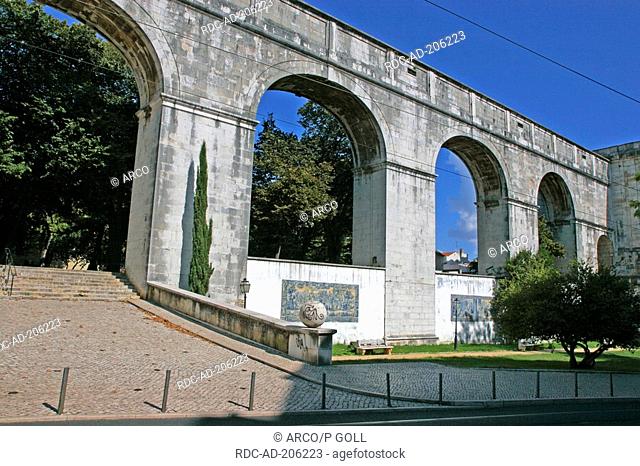 Aqueduto das Aguas livres, Praca das Amoreiras, Lisbon, Portugal