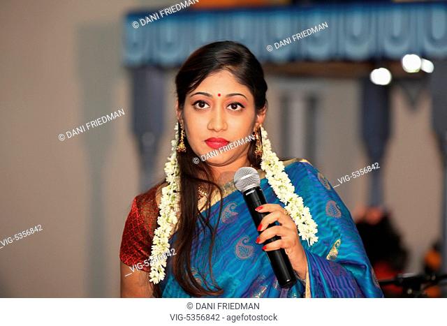 CANADA, BRAMPTON, 08.08.2015, South Indian playback singer SHARMILA performs at a South Indian Hindu temple for devotees during the 2015 Aadivel Festival in...