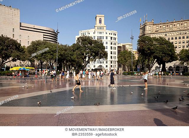 Placa de Catalunya, Barcelona, Catalonia, Spain, Europe, PublicGround