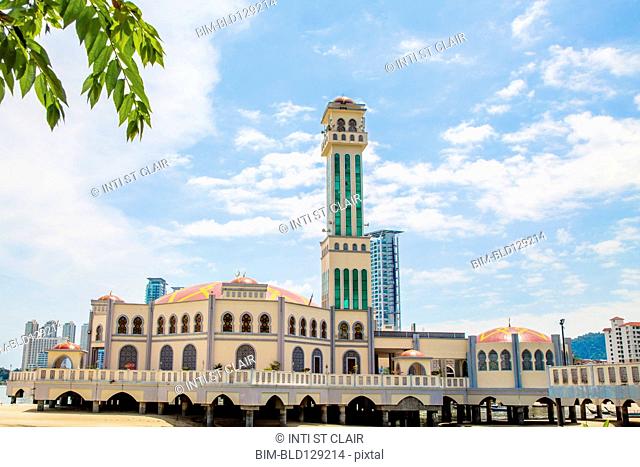 Masjid terapung tanjung bungah