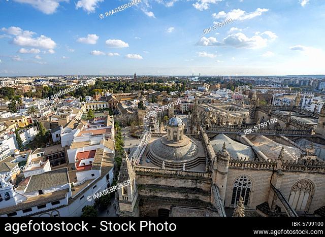 City view, view over the old town from the tower La Giralda, view on the roof of the cathedral of Sevilla, with Real Alcázar de Sevilla, Sevilla, Andalusia