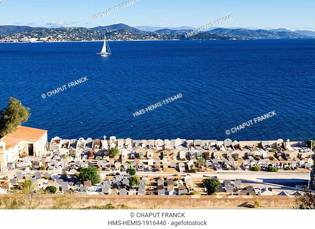 France, Var, Saint Tropez, sea cemetery in front of Saint Tropez gulf