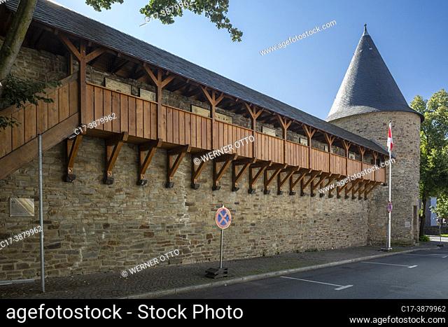 Ratingen, Germany, Ratingen, Bergisches Land, Rhineland, North Rhine-Westphalia, NRW, former city fortification, Corn Tower with town wall and wall walk
