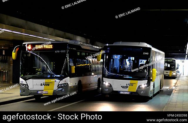 geweer Ambacht Motivatie Illustration picture the new bus stop, as the works are done for the new  urban planning of De Lijn..., Stock Photo, Picture And Rights Managed  Image. Pic. VPM-2450404 | agefotostock