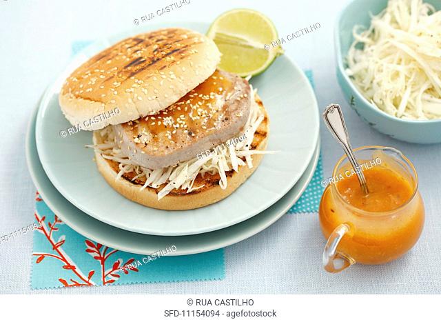 Tuna burger with white coleslaw and mango mayonnaise