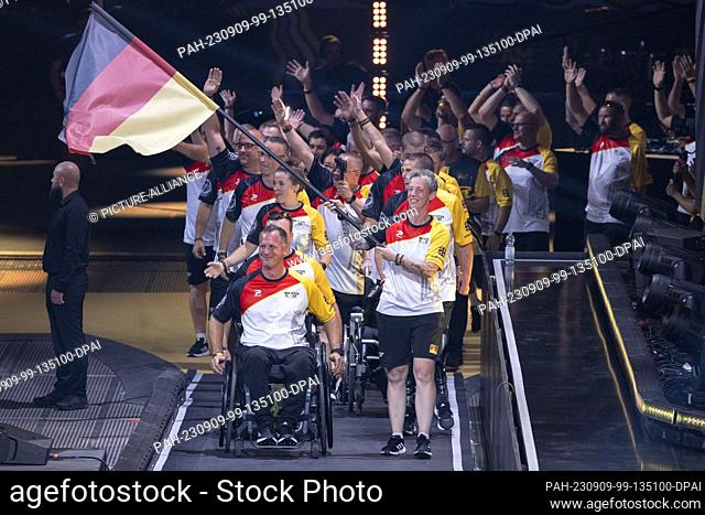 09 September 2023, North Rhine-Westphalia, Duesseldorf: Entry of the teams at the opening of the 6th Invictus Games, here Team Germany