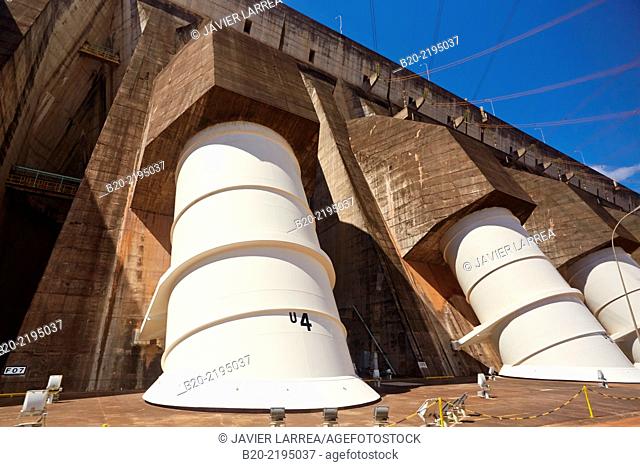 Itaipu Binacional Hydroelectric Power Plant. Generator of renewable clean energy. Itaipu Dam. Foz do Iguaçu. Paraná. Brazil