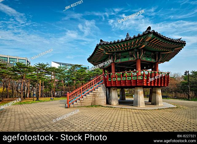 Pavillion in Korean style in Yeouido Park public park in Seoul, Korea