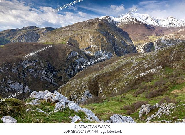 Spain, Cantabria, Tresviso. View from Sierra Cocon over Urdon valley in the Picos de Europa National Park