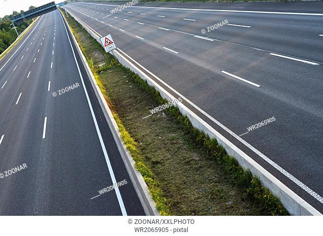 empty 8-lane highway due to road and bridge works