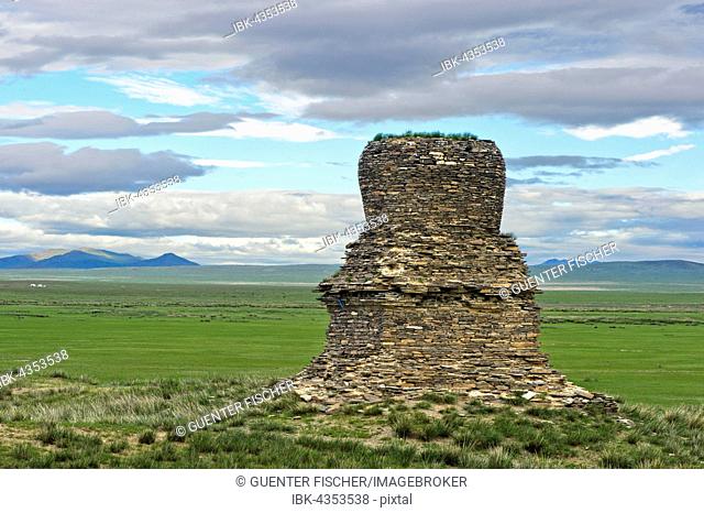 Stone Stupa, ruins of Kitan fortress Khar Bukh Balgas, Khar Bakhin Balgas, Dashinchilen, Bulgan Province, Mongolia