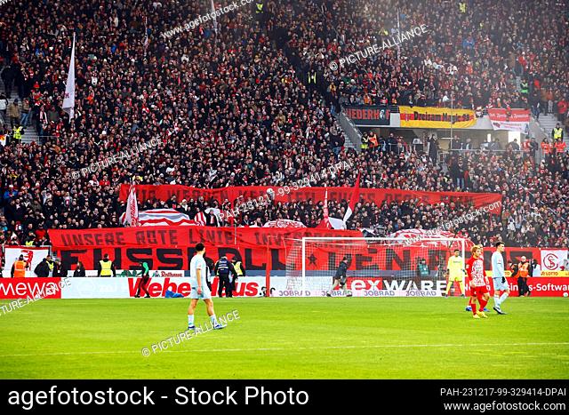 17 December 2023, Baden-Württemberg, Freiburg im Breisgau: Soccer: Bundesliga, SC Freiburg - 1. FC Köln, matchday 15, Europa-Park Stadium