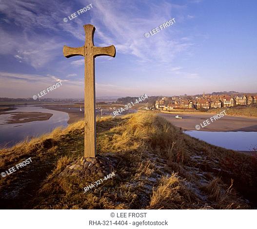 View from Church Hill across the Aln Estuary towards Alnmouth bathed in the warm light of a winter's afternoon, Alnmouth, Alnwick, Northumberland, England
