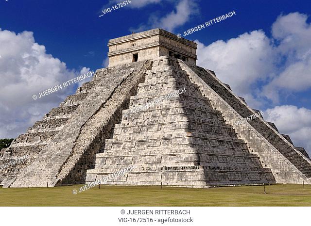MEXICO, CHICHEN ITZA, 23.03.2009, Temple of Kukulkan or El Castillo, Maya archaeological site Chichen Itza, Mexico, Latin America, America - CHICHEN ITZA