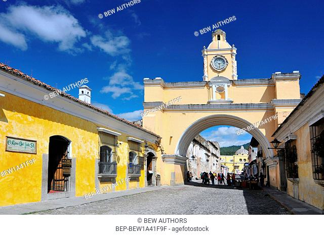 Guatemala, Antigua, the Santa Catalina arch connecting two parts of old convent
