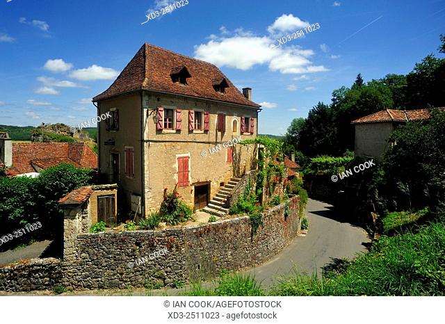 Saint-Cirq-Lapopie, Lot Department, Midi-Pyrénées, France