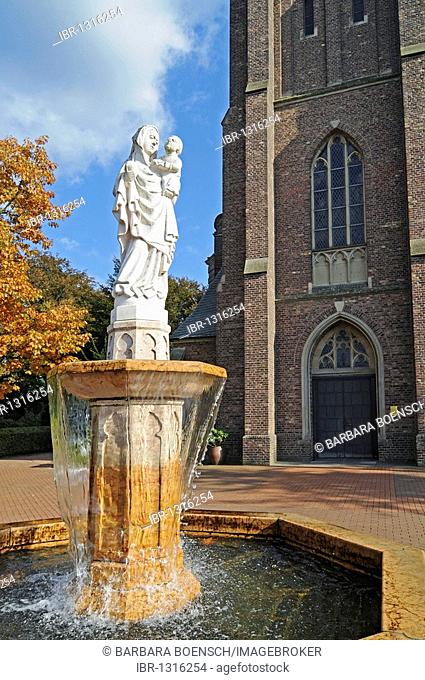 Holy Mary, statue, fountain, Sankt Mariae Himmelfahrt, St. Mary's Assumption, pilgrimage church, Marienbaum, Xanten, Lower Rhine, North Rhine-Westphalia