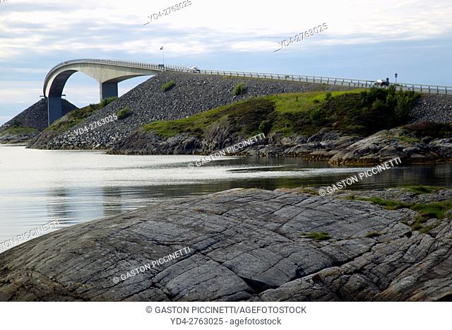 Storseisundet bridge, Atlantic Road or Atlanterhavsveien, from Bud to Kristiansund, More og Romsdal, Norway