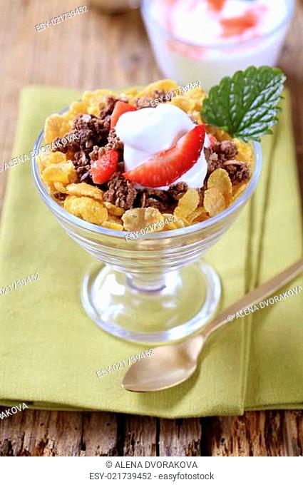 Breakfast cereals with yogurt