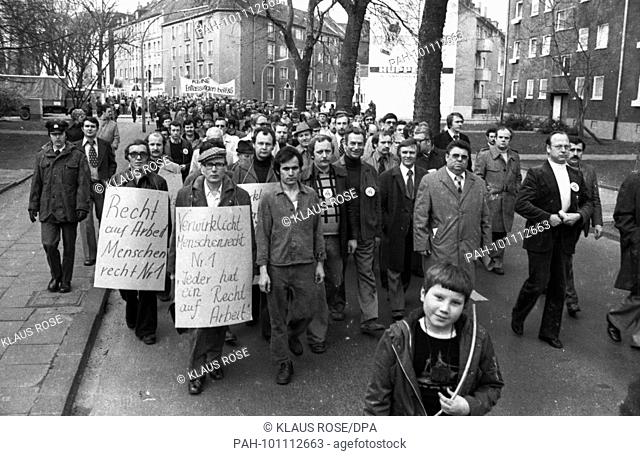 Approx. 2500 workers and employees of Felten and Guilleaume ( F&G) demonstrate in Cologne on 8 March 1977 against dismissals and the right to work