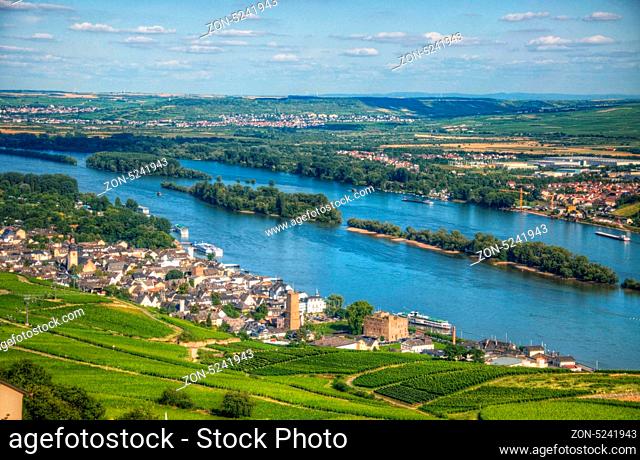 Ruedesheim town on the bank of Rhein river, Rhein-main-pfalz, Germany