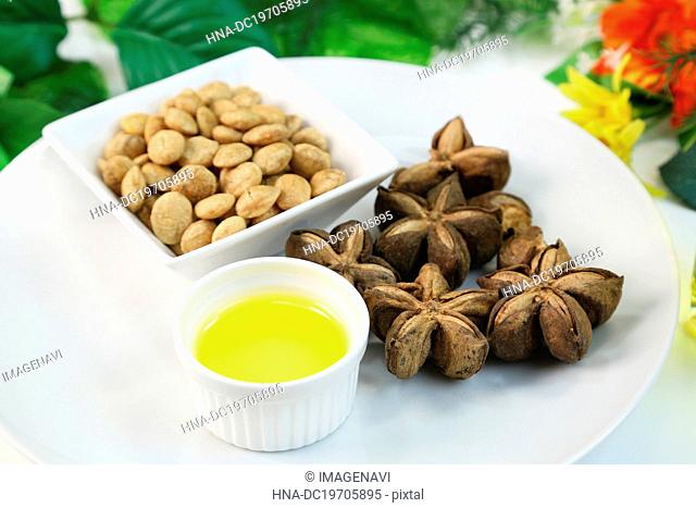 Green nuts oil