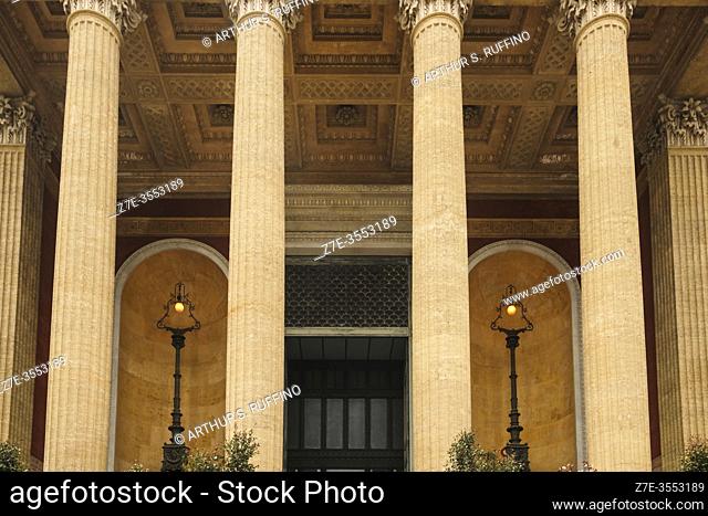 Façade of Massimo Theater (Teatro Massimo). Portico supported by columns leading to main entrance. Palermo, Sicily, Italy. Europe