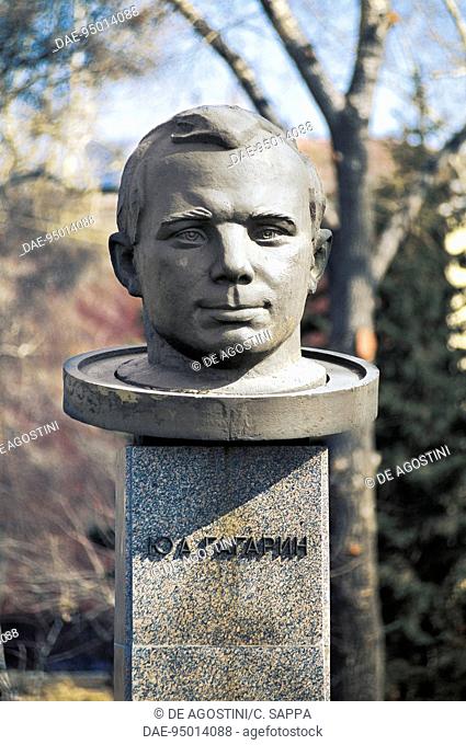 Monument to Jury Alekseevic Gagarin (Klusino, 1934-Kirzac, 1968), Irkutsk, Siberia, Russia