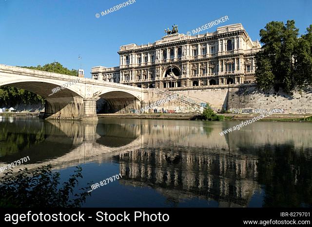 Ponte Umberto Tiberbrücke, Palazzo di Giustizia, Justizpalast, Stadtteil Prati am Tiberufer, Rom, Italien