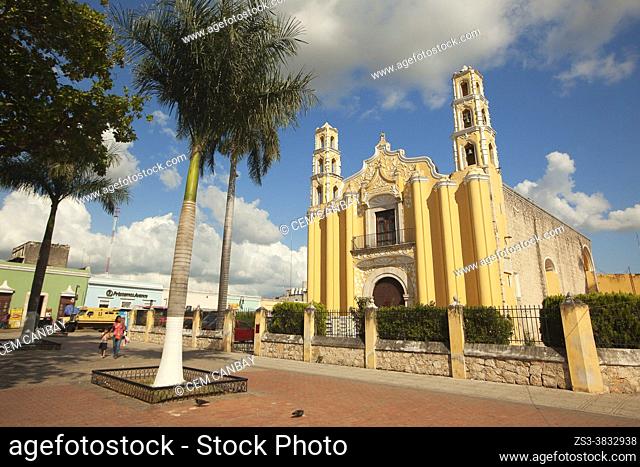 View to the San Cristobal Church at the historic center, Merida, Yucatan Province, Mexico, Central America